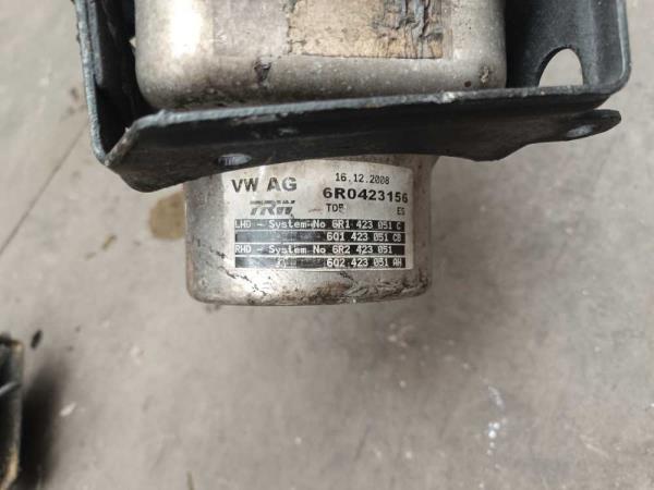 POMPE D.A VW/AUDI/SEAT/SKODA ( TRW ) - Vue 2